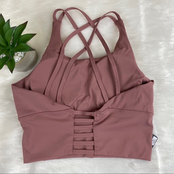 ✨NEW✨ Cross Back Sport Bra - Picture 7 of 10